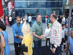 Lider Sandal çalışanıyla bayramlaştı