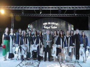 Lise Son Sınıf Mezuniyet Şöleni Kınık’ta bir öteki kutlandı