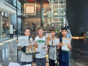 Osmangazi’den öğrencilere karne armağanı