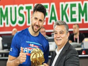 Türkiye Sigorta Basketbol Muhteşem Ligi Şampiyonu Anadolu Efes Oldu
