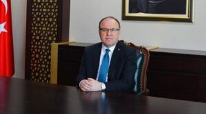 VALİ MUSTAFA TUTULMAZ’IN UZUN MEHMET’İ ANMA GÜNÜ MESAJI