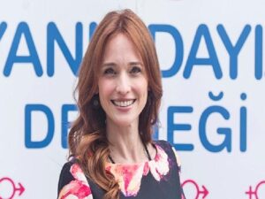 YANINDAYIZ Derneği’nin yeni lideri Selen Okay Akçalı oldu