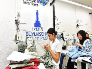 Altın İğne Projesi’yle bayanlar iş hayatına emin adım atıyor