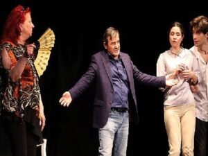 Aşk Her Vakit Güzeldir” sahne aldı