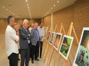 Eğitim Bahisli Karikatür Yarışı’nın Mükafatları Veriliyor