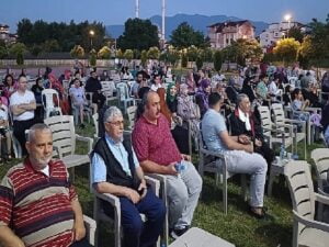 Kartepe Belediyesi tarafından klâsik hale getirilen “Yazlık Sinema Günleri” başladı.