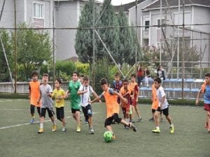  Kartepe yaz spor okulları dönemi açtı 