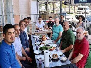 Nevşehir Belediye Lideri Dr. Mehmet Savran, Esentepe Mahallesi’nde esnaf ziyaretlerinde bulundu