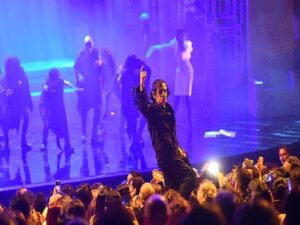 Okan Bayülgen ile “Richard” birinci sefer Harbiye Açıkhava’da!