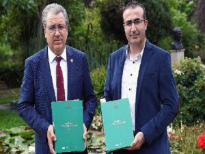 Üç üniversitenin akademisyenlerinin ortak çalışması ile yeni bir lale tipi keşfedildi