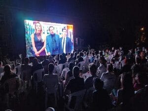 Açık havada sinema keyfi Gölcük’te bir öteki hoş