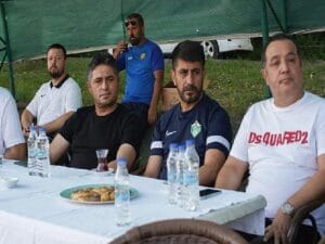 Aliağa Belediye Lideri Serkan Acar’dan Aliağaspor FK’nın Bolu Kampına Ziyaret