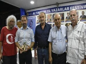 Altınkum Muharrirler Şenliği Usta Kalemleri Ağırlamaya Devam Ediyor