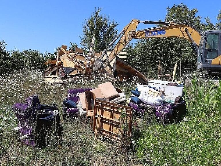 Kandıra’da kaçak yapılaşmayla çaba sürüyor