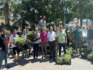 Menderes’te Atalık Fideler Üreticiyle Buluştu