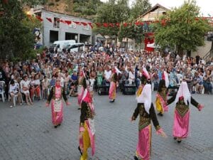 Mİrzaoba Yörük Türkmen şenliği ile renklendi 