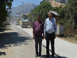 Salur Mahallesi yenilenen yollarla inançlı ve konforlu ulaşıma kavuşuyor