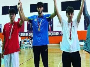 Seferihisar Belediye atletleri taekwondo arenasında parlıyor