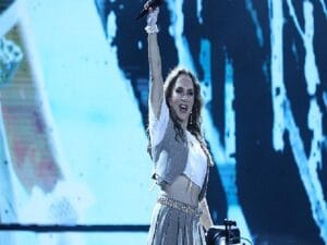 Sertab Erener büyülü sesi ve performansıyla unutulmaz bir geceye imza attı