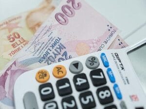 Ticari krediler enflasyon düzeyinde kaldı