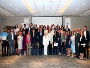 TİKAV’ın eğitimde fırsat eşitliği amacıyla 1999 yılından beri uyguladığı projesi Ferdi Gelişim Programı (BGP) yeni mezunlarını verdi