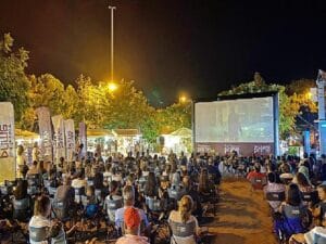 Türk Telekom Prime’ın bir yaz klasiğine dönüşen açık havada sinema keyfi başladı