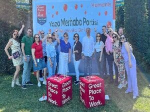 Türkiye’nin en süratli büyüme kaydeden ilaç şirketi Humanis, Great Place to Work® sertifikası aldı