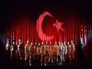 Ulusal Gayret’in bayan kahramanları AKM seyircisiyle buluşuyor