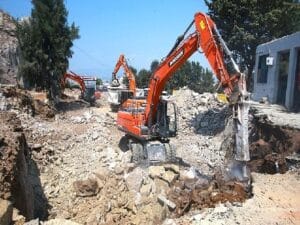 Yeşilyurt Pazaryeri için birinci kazma vuruldu