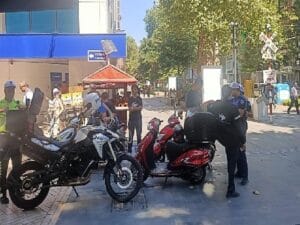 Zabıta ve Emniyetten motosiklet kontrolü