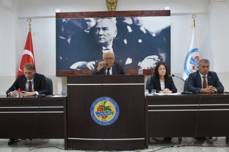 Başkan Posbıyık’tan açıklama: ‘Ereğli’yi satıyor’ çamurlarınız bana bulaşmaz