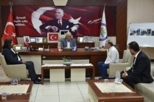 Esnaftan Başkan Posbıyık’a Teşekkür Plaketi…