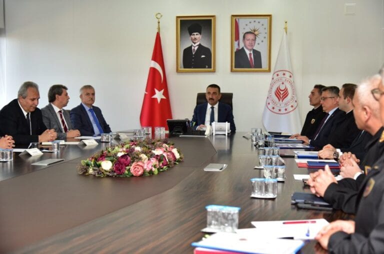 Vali Hacıbektaşoğlu liderliğinde genel asayiş toplantısı yapıldı