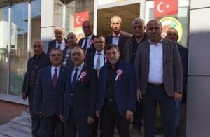 Dikmen, Muhtarlar Derneği’ni ziyaret etti