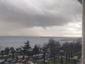 Kdz. Ereğli’de devasa büyüklükte hortum meydana geldi