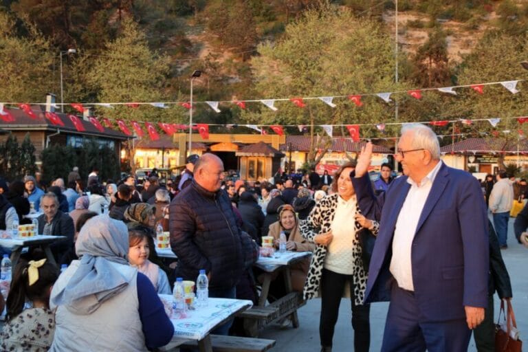 KDZ. EREĞLİ BELEDİYESİ 110 BİN KİŞİNİN SOFRASINA YEMEK ULAŞTIRDI