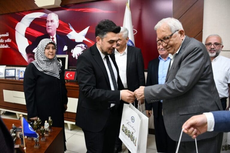 AK PARTİ HEYETİ, BAŞKAN POSBIYIK’A HAYIRLI OLSUN ZİYARETİNDE BULUNDU